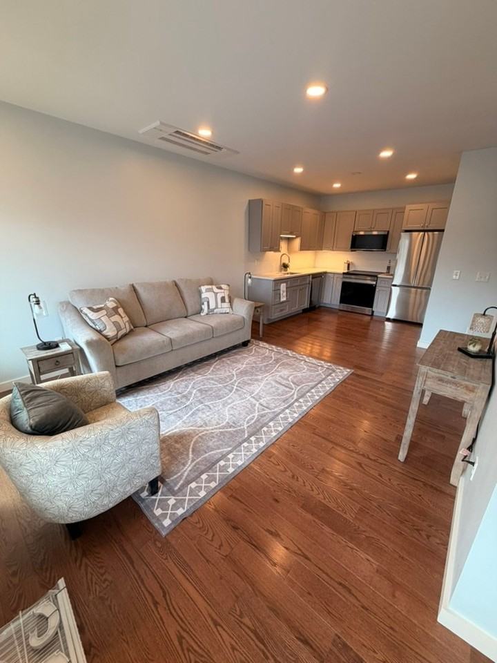 28 Dottie Drive #B - Photo 2 of 6