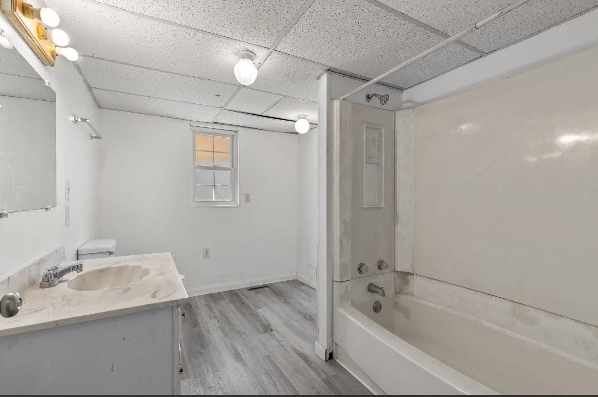 3725 Lincoln Ave - Photo 7 of 9