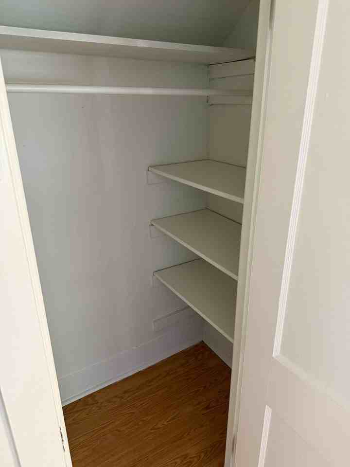 315 N Maple St #2UPSTAIRS - Photo 6 of 11