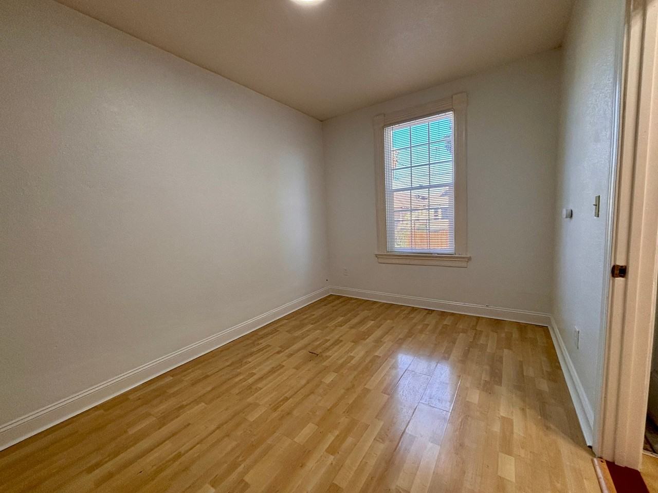 1941 Chestnut St - Photo 2 of 19