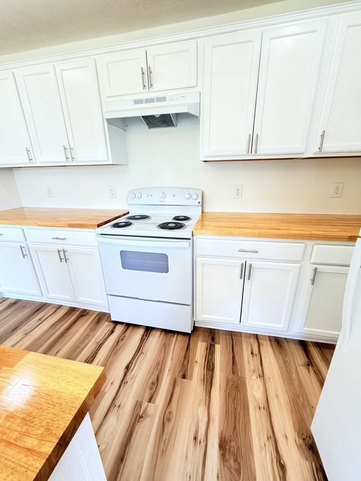 2641 Highwaysouth - Photo 3 of 14