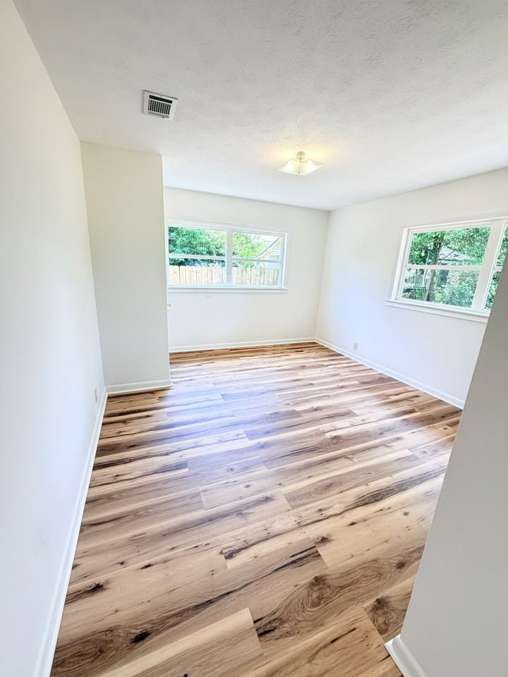 2641 Highwaysouth - Photo 4 of 14