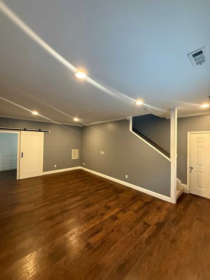 135 Hogan Rd - Photo 6 of 17