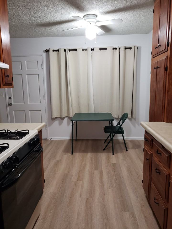 150 E Lakeshore Dr #55 - Photo 4 of 8