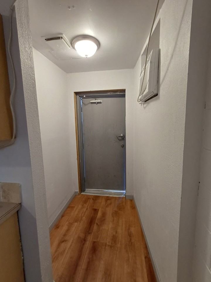 5321 W Emerald St #C - Photo 4 of 11