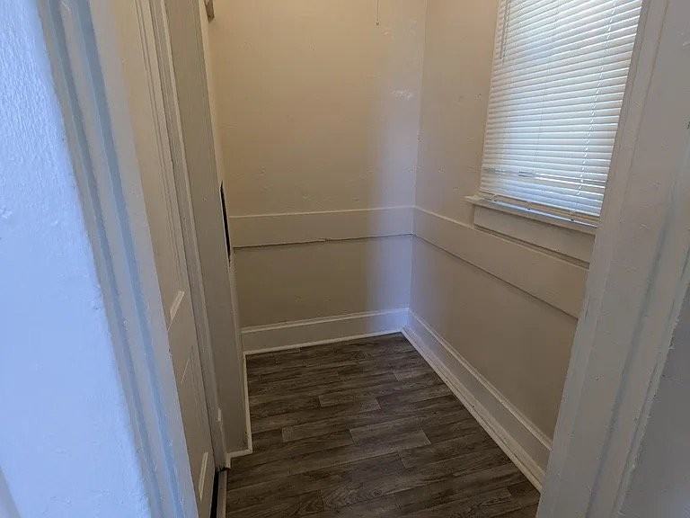 60 N Harris Ave - Photo 2 of 11