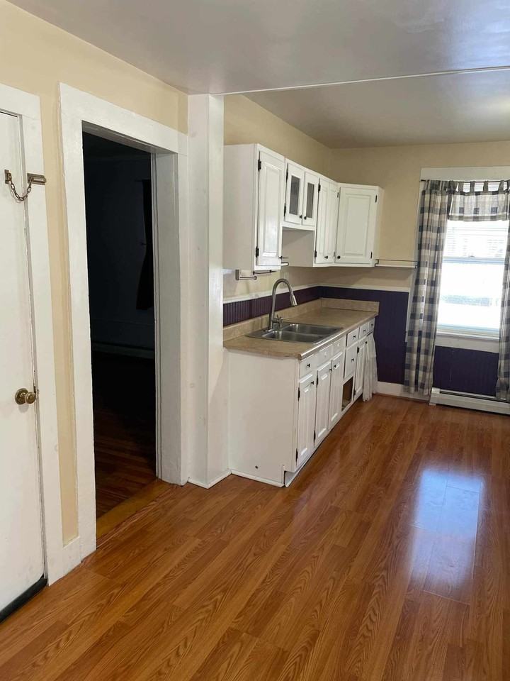 87 Lincoln Ave #A - Photo 2 of 18