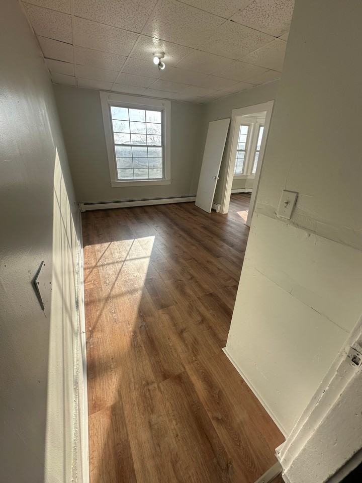 54 Knox St #2 - Photo 3 of 7