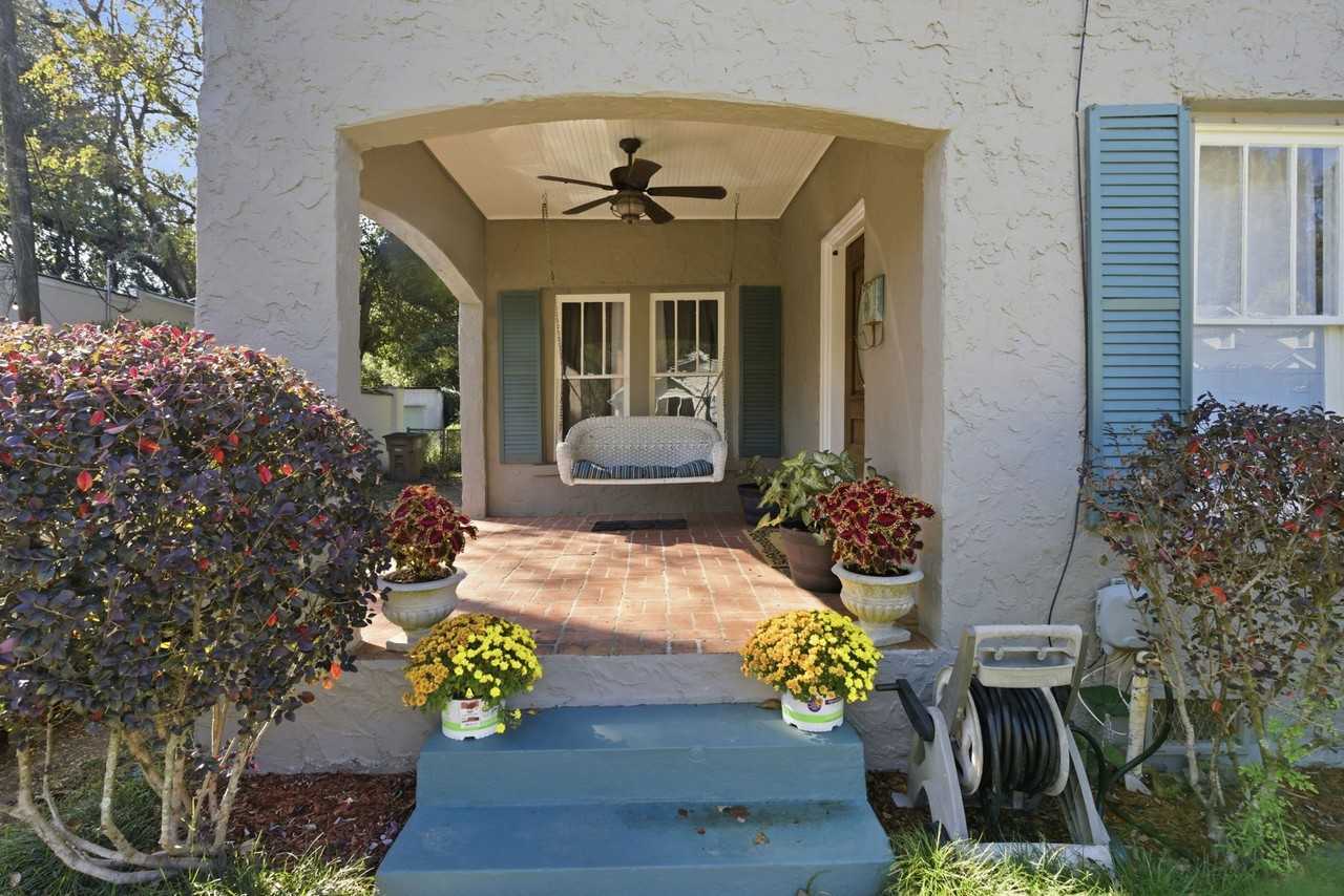 162 S Fulton St - Photo 3 of 16