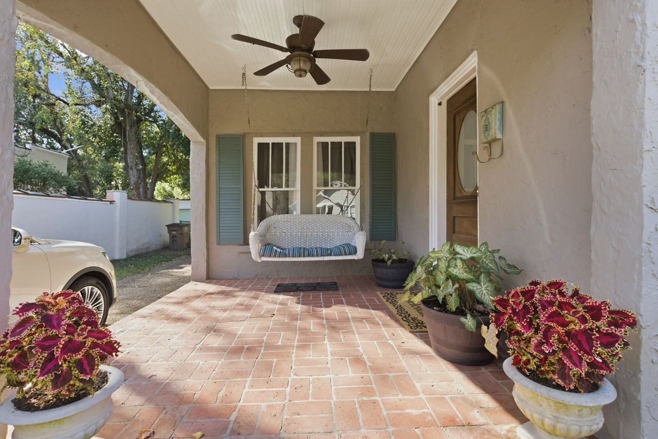 162 S Fulton St - Photo 4 of 16