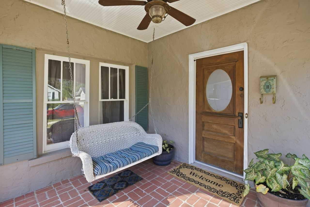 162 S Fulton St - Photo 5 of 16