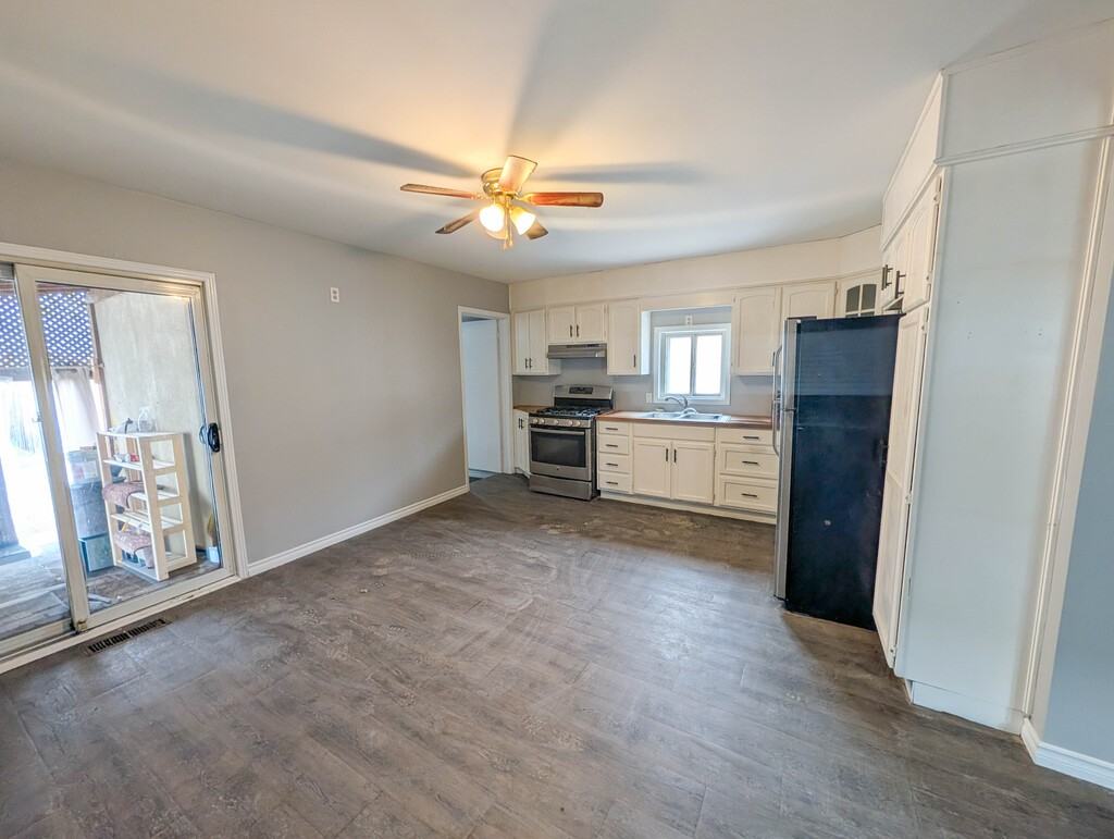 53 Vine St S - Photo 5 of 16