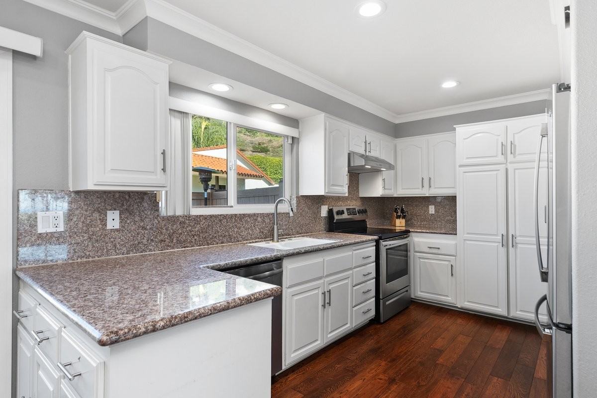 3506 Calle Verano - Photo 5 of 20