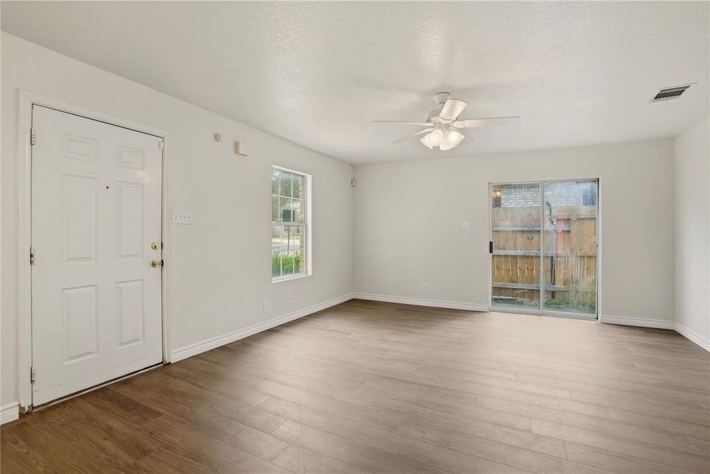 4727 Gavlick Farm - Photo 3 of 20