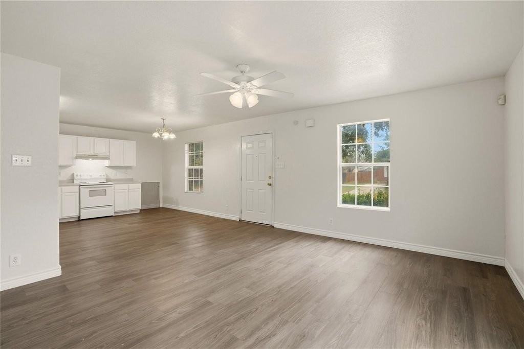 4727 Gavlick Farm - Photo 4 of 20