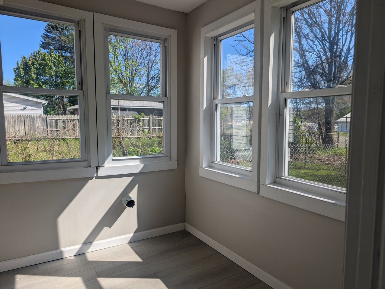 500R Marion St - Photo 3 of 19