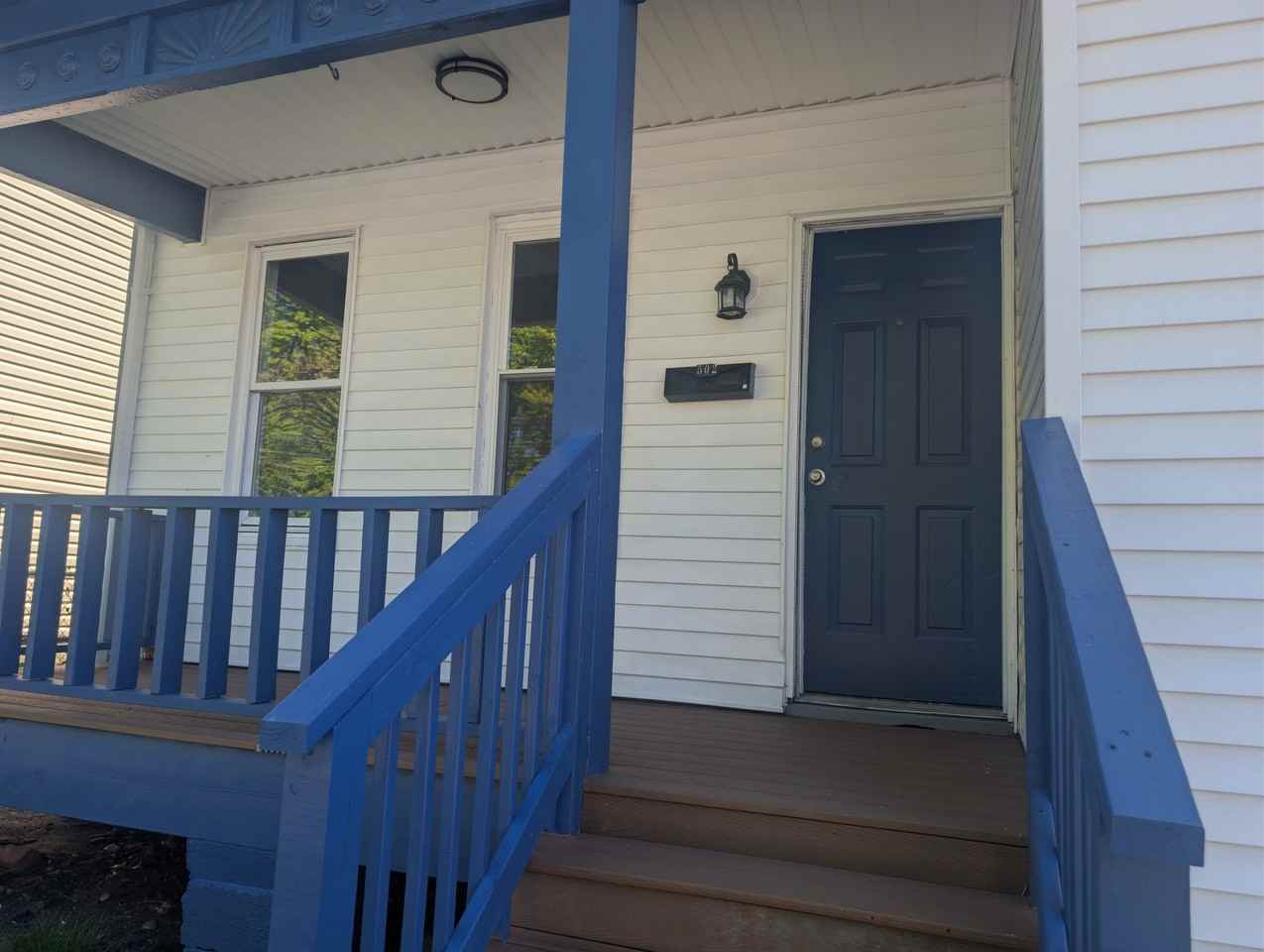 502 Marion St - Photo 3 of 17