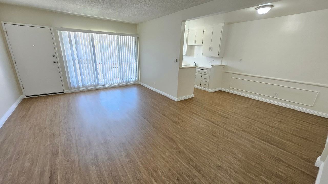 3945 Stevely Ave #19 - Photo 4 of 16