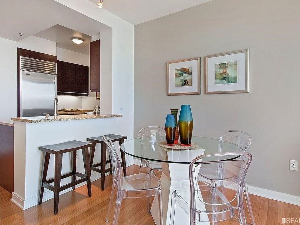 425 1st St #11 - Photo 6 of 16