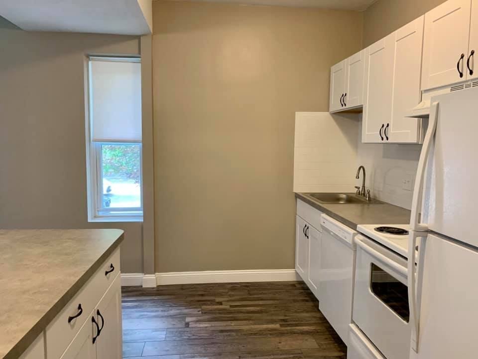 1862 Beacon St #1870-02 - Photo 3 of 14