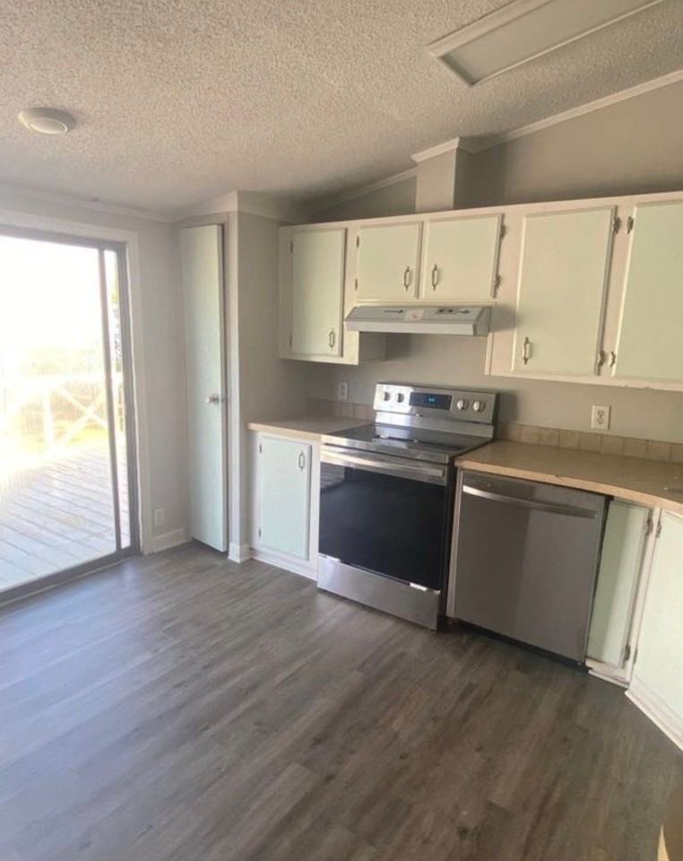 241 Hl Smith Rd - Photo 6 of 10