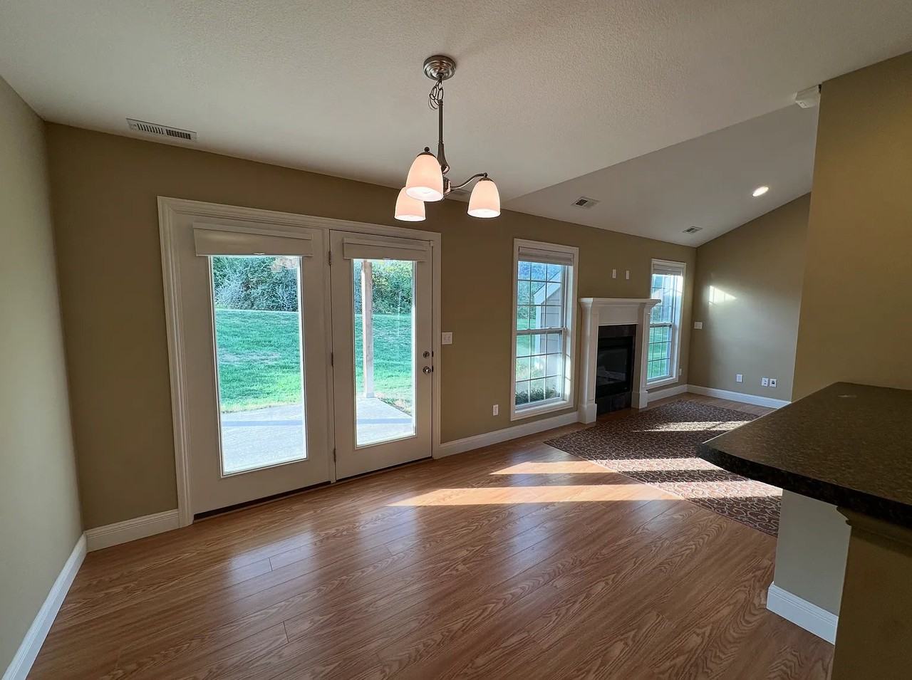 4500 Weybridge Dr - Photo 5 of 8