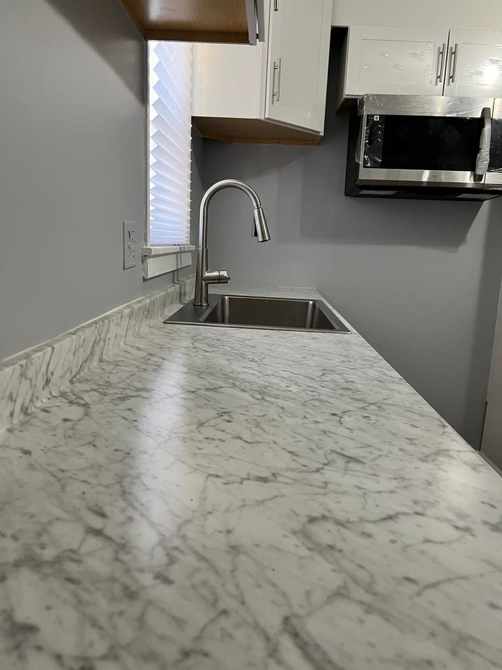 1012 Louise Rd - Photo 3 of 18