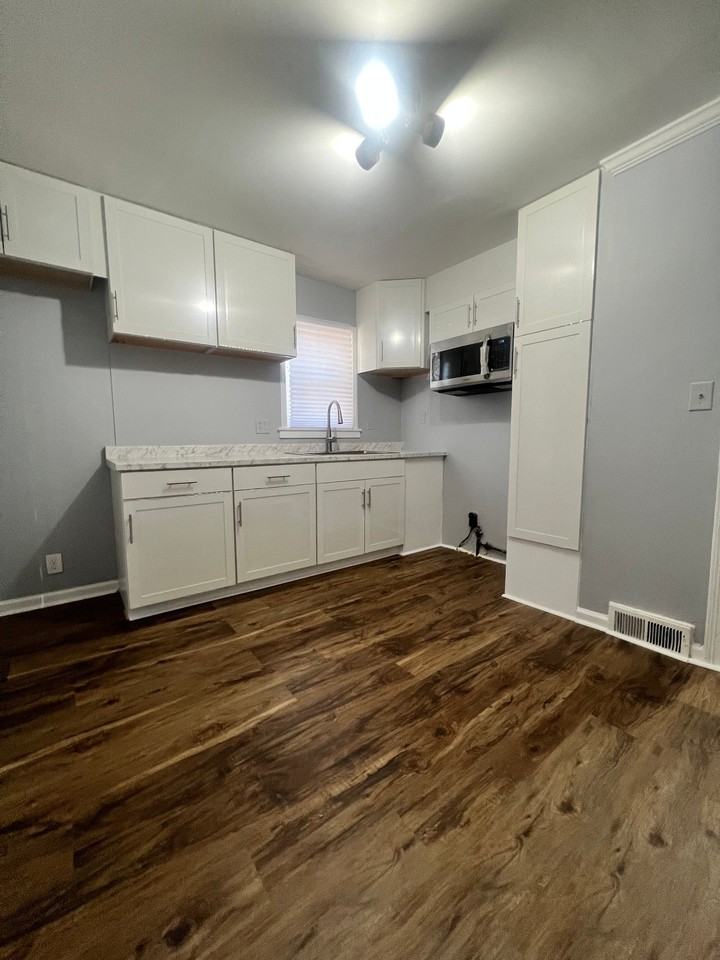 1012 Louise Rd - Photo 5 of 18