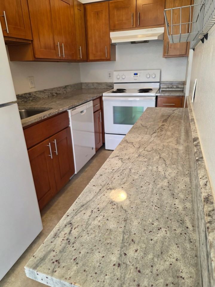 3610 14th Ave W #3 - Photo 5 of 14