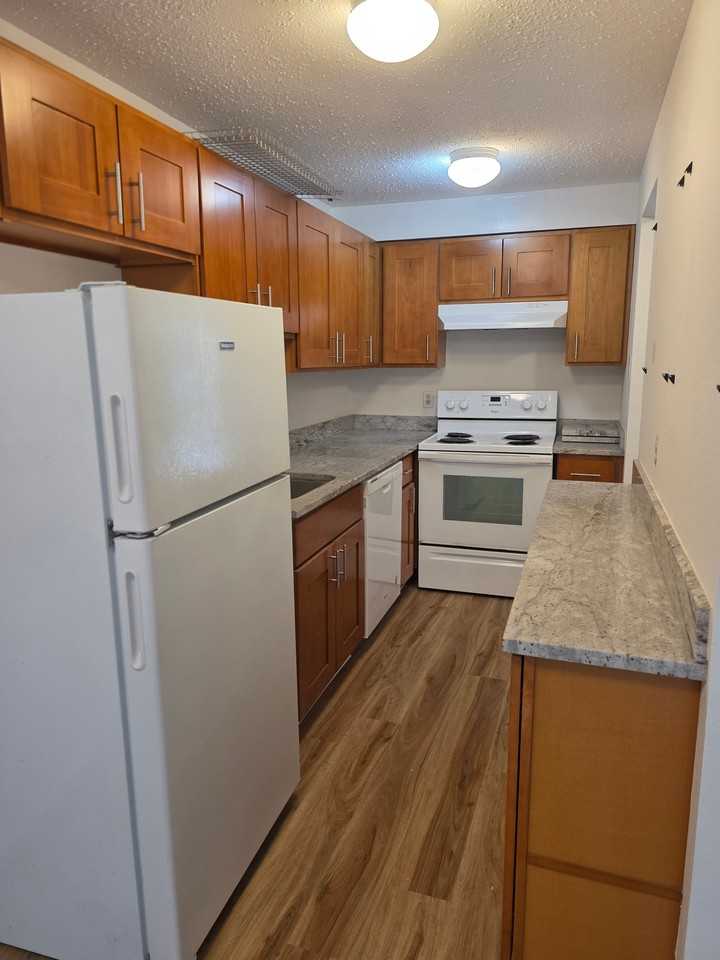 3610 14th Ave W #3 - Photo 6 of 14