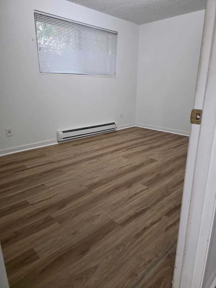 3610 14th Ave W #3 - Photo 7 of 14