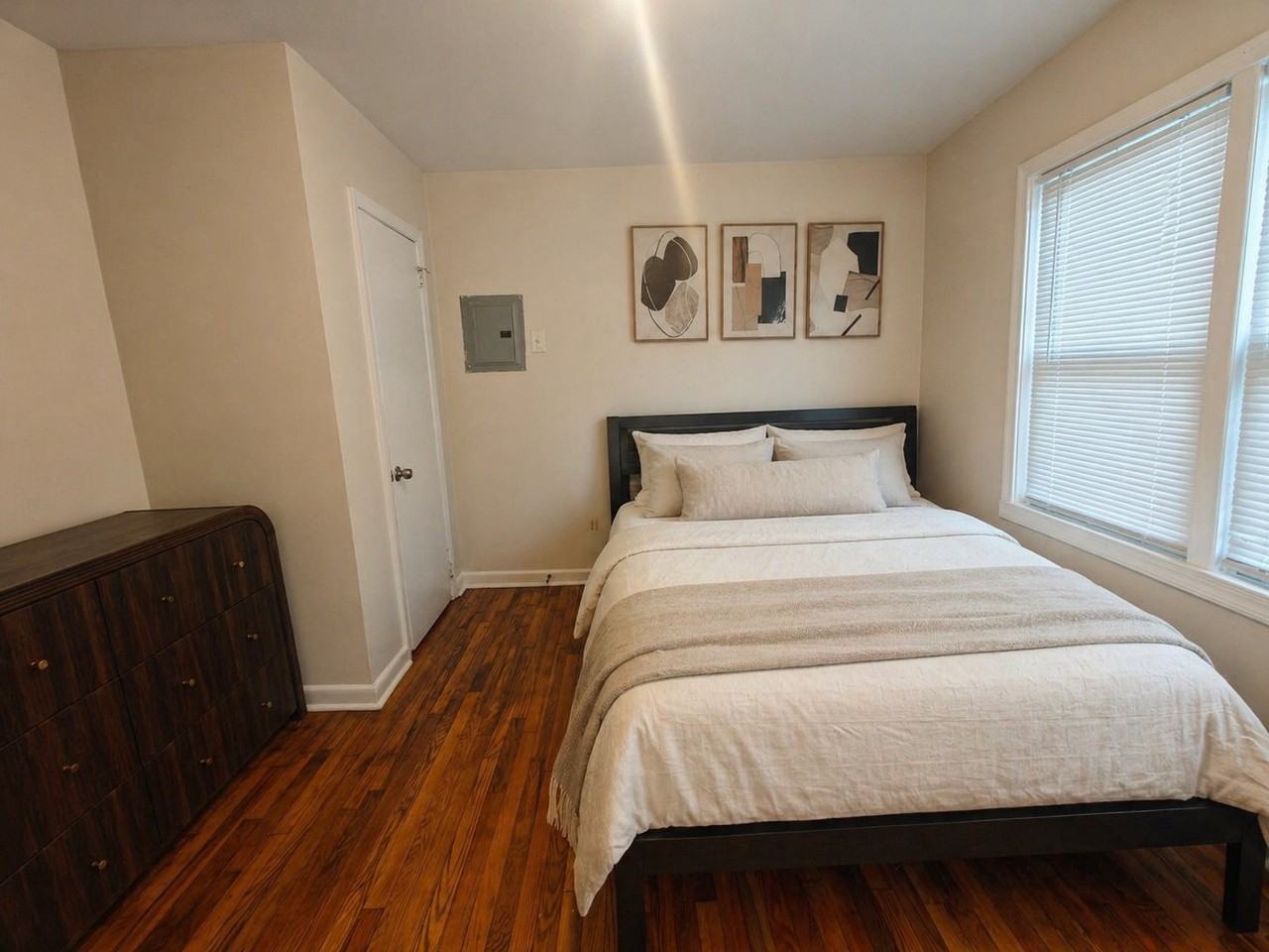 2217 Custer St #1 - Photo 2 of 15