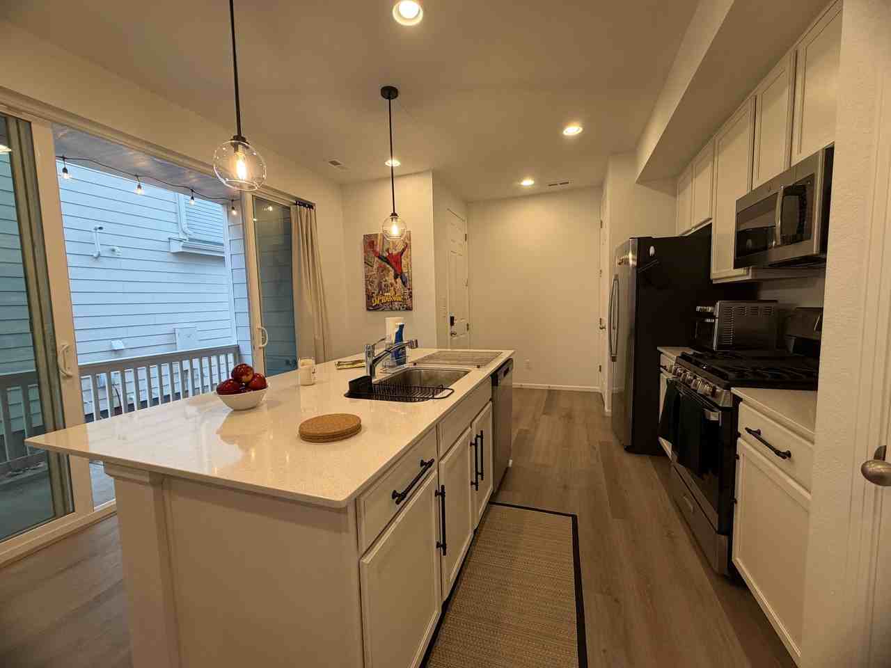 2434 Vanhoutte Vw - Photo 4 of 20