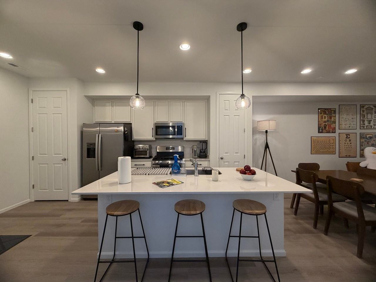 2434 Vanhoutte Vw - Photo 6 of 20