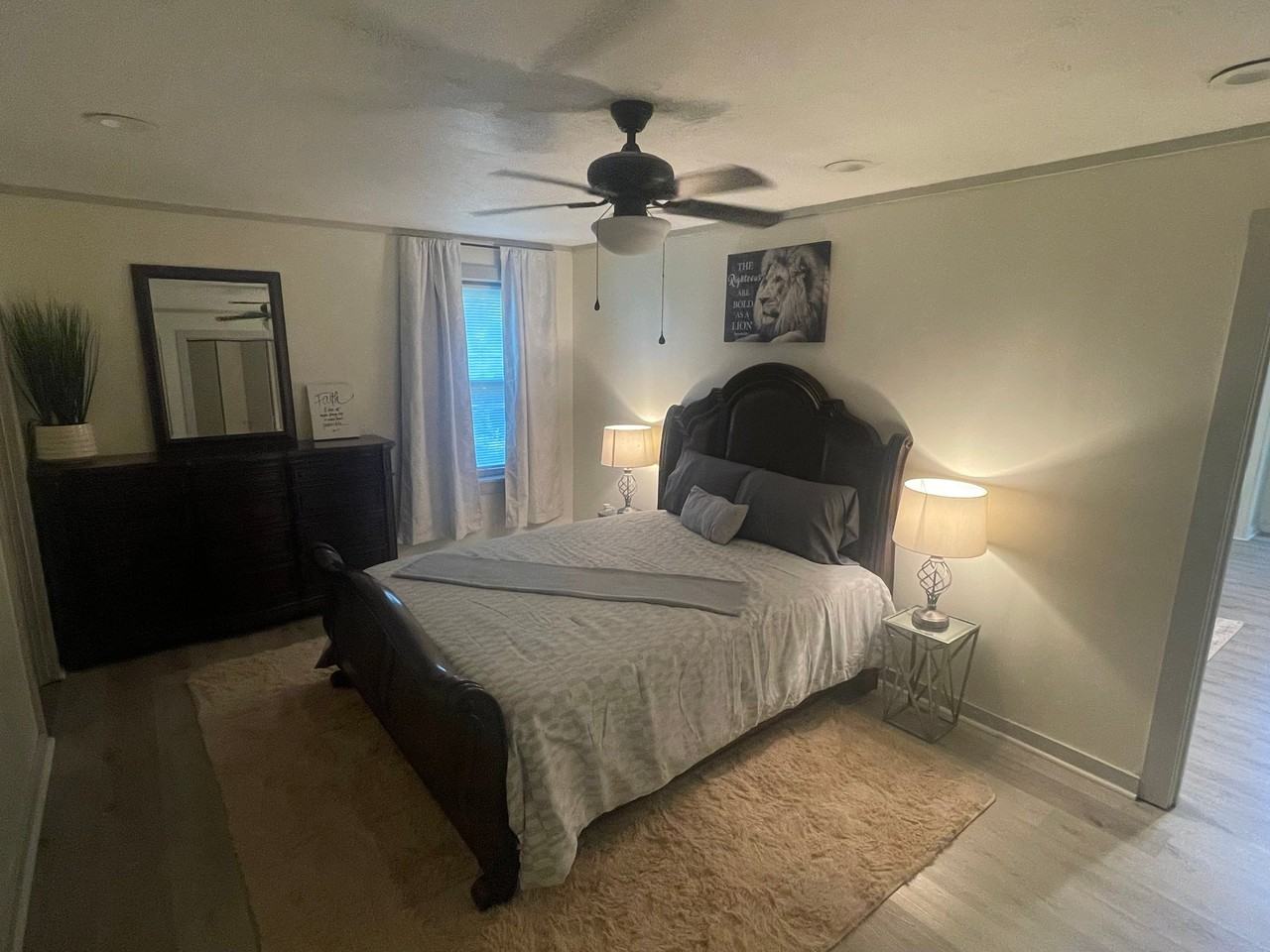 2401 1/2 Amelia Ave - Photo 3 of 7