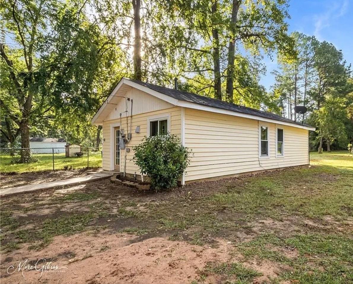 2401 1/2 Amelia Ave - Photo 5 of 7