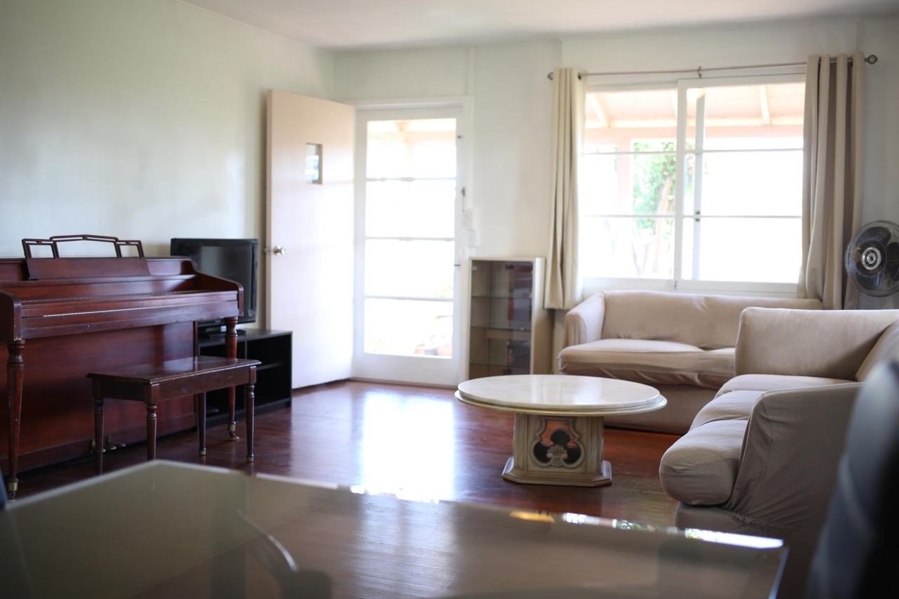 320 Longley Pl - Photo 2 of 8