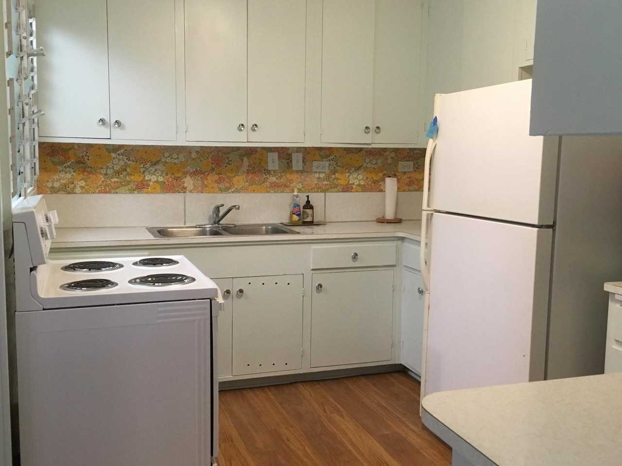 320 Longley Pl - Photo 4 of 8