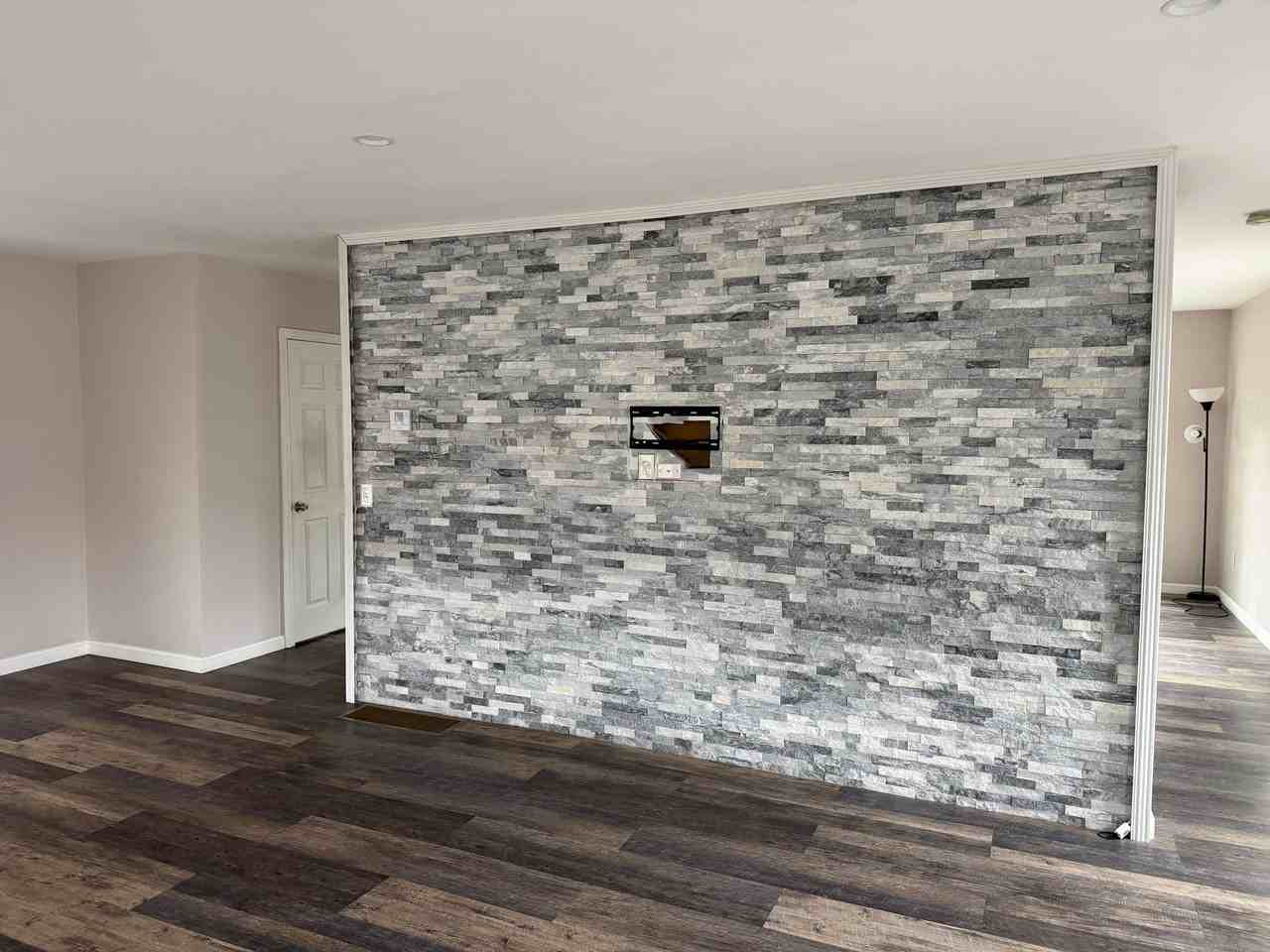 99 Parnell St - Photo 2 of 20