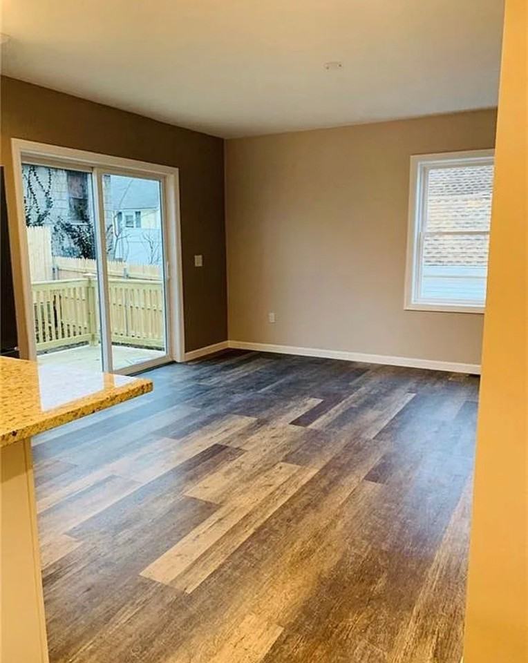 99 Parnell St - Photo 7 of 20