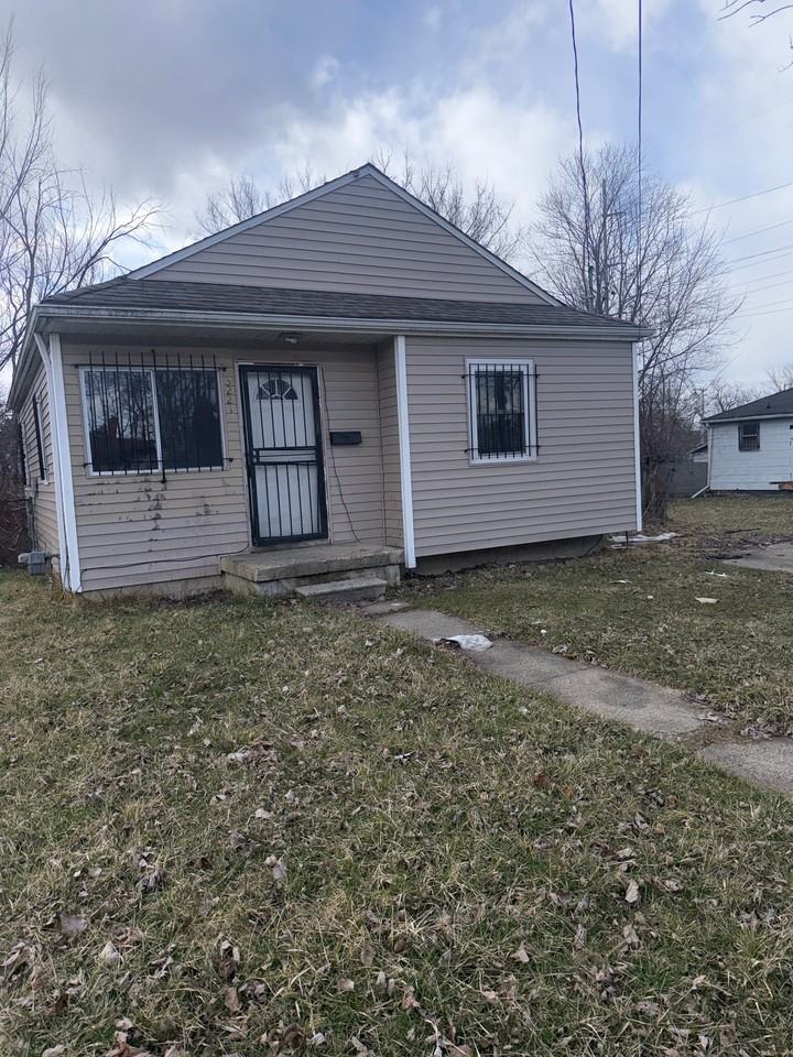 3221 Burgess St - Photo 3 of 20