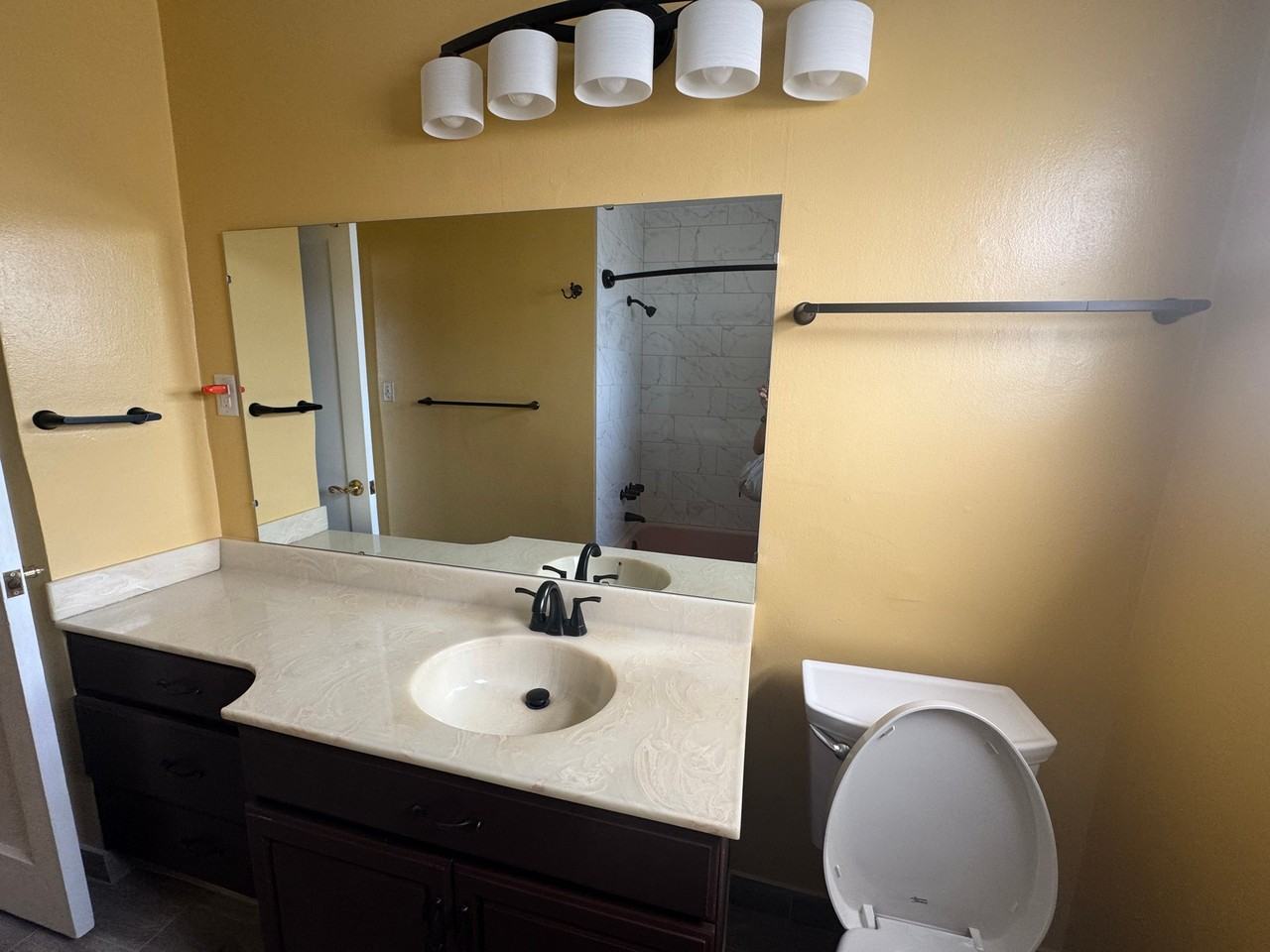 601 Linden Ave - Photo 3 of 20