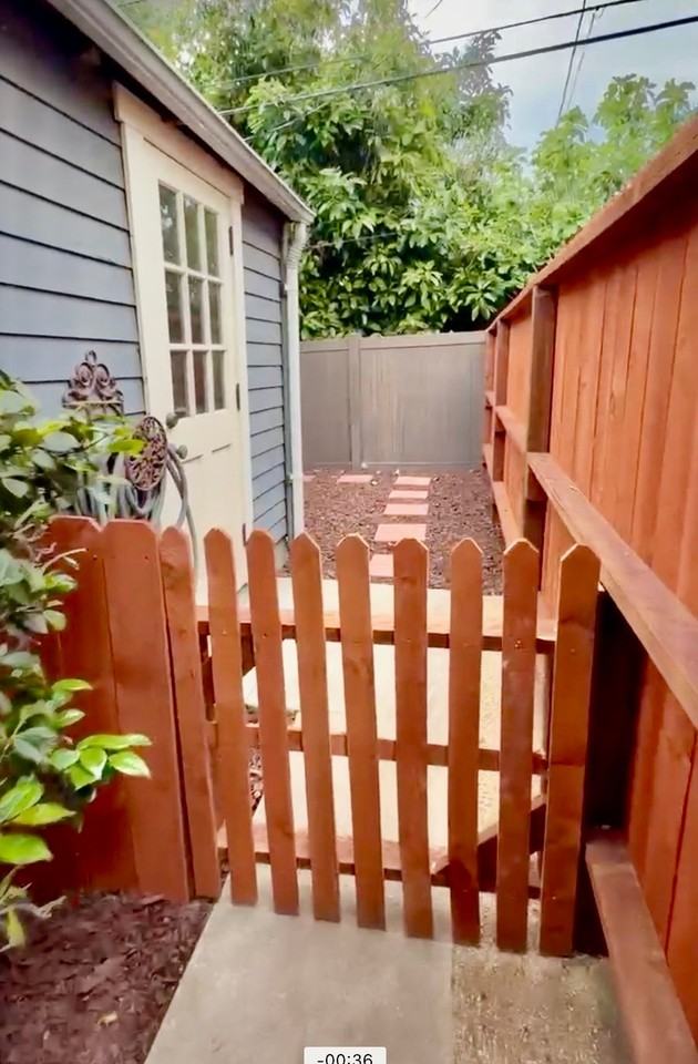 159 N Canyon Blvd #V - Photo 2 of 17