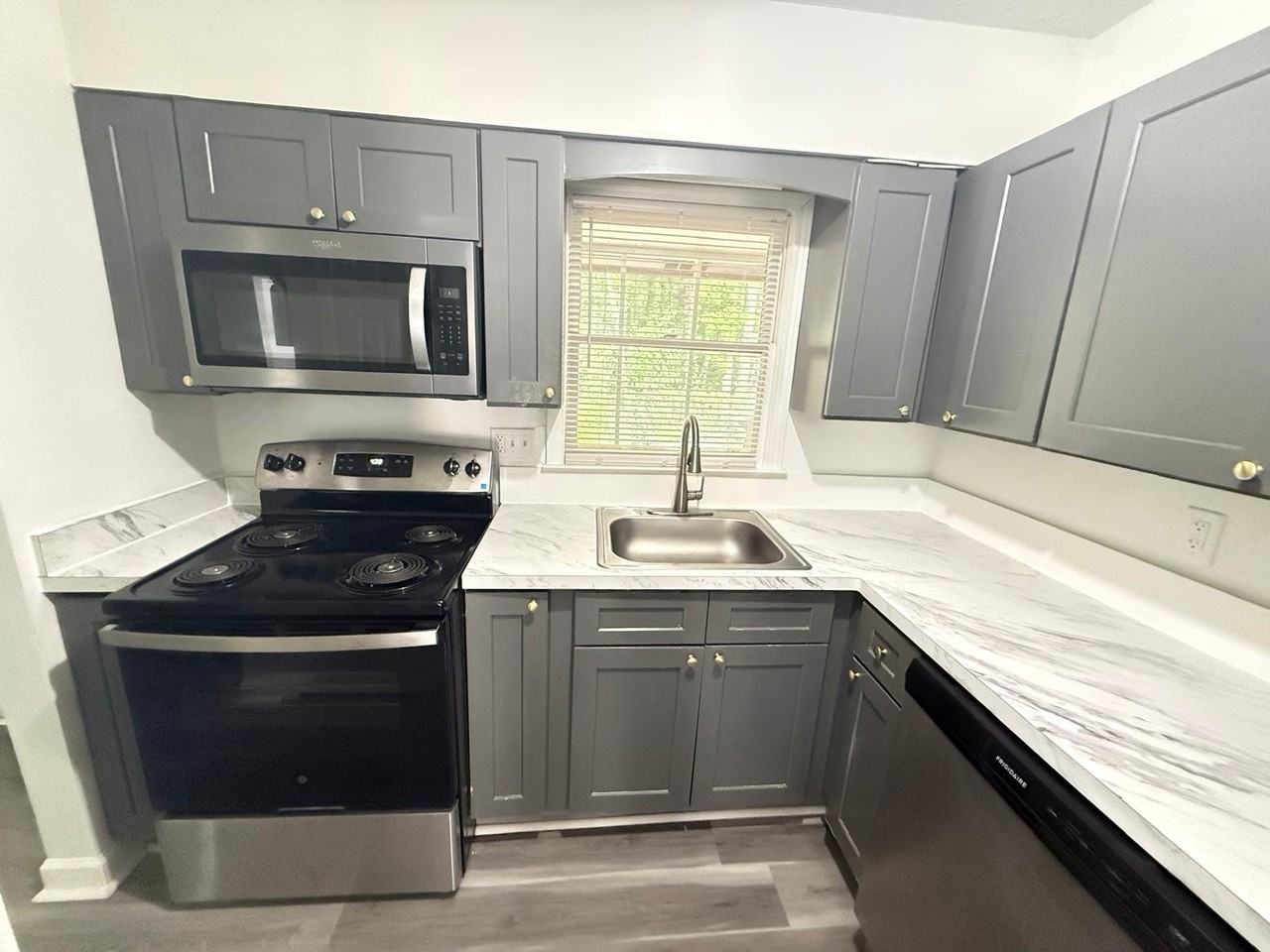 845 Burns Walk Ct Nw - Photo 6 of 12