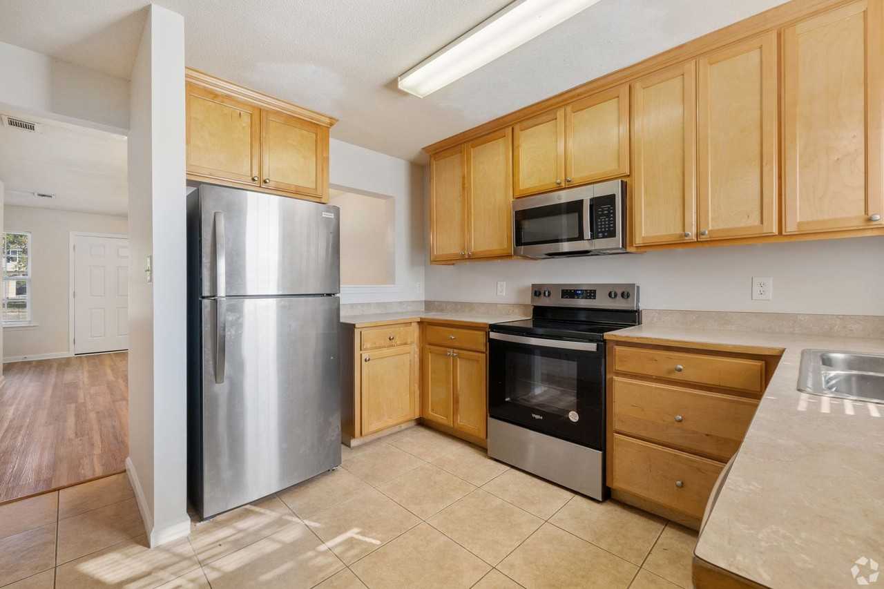 2415 Seth Pl #D26 - Photo 4 of 10