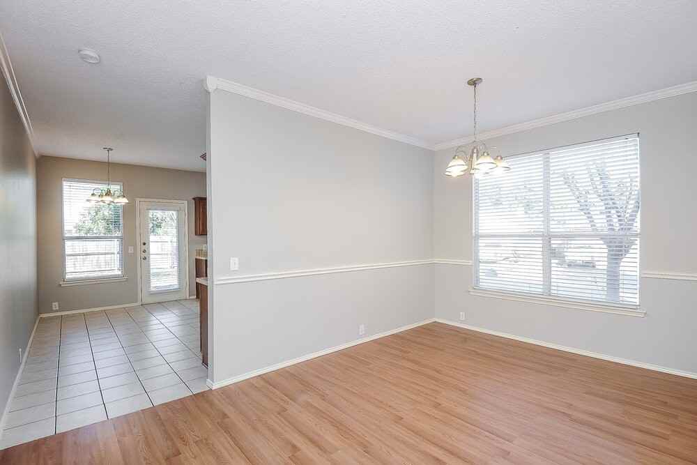 8300 Orleans Ln - Photo 6 of 17