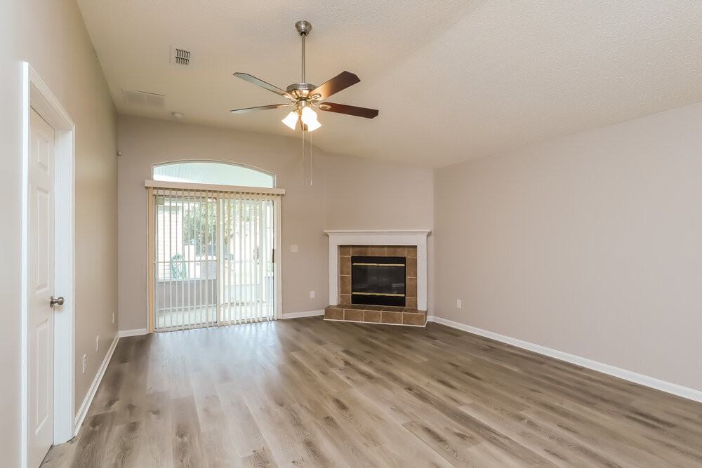 2978 Centerwood Dr - Photo 5 of 19