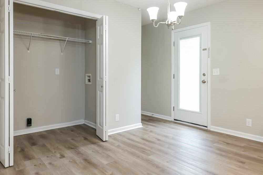 2729 Windwalker Ct - Photo 7 of 20