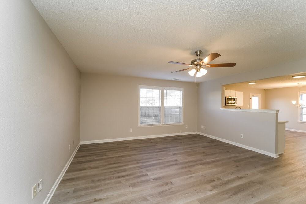 5724 Hammermill Dr - Photo 5 of 19