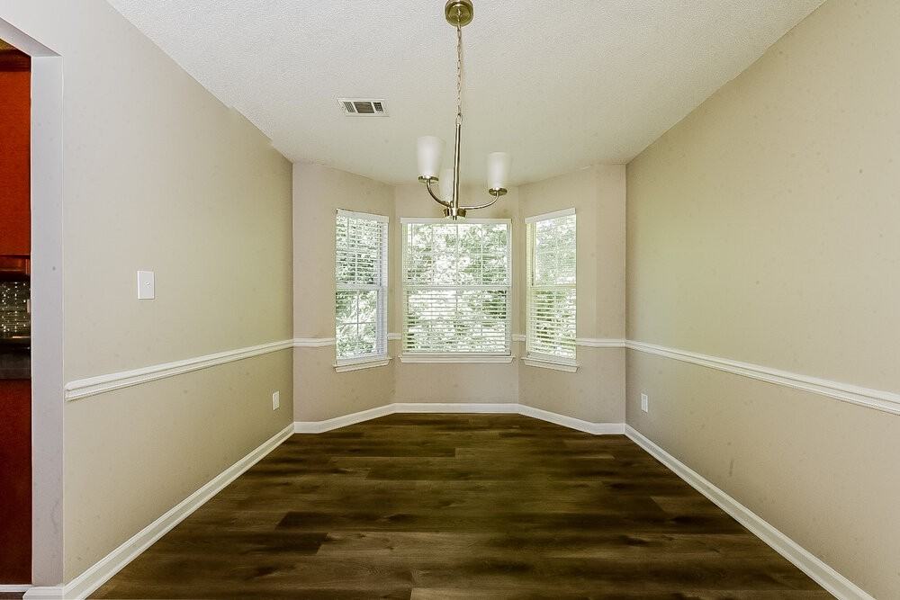 2381 Charleston Ter - Photo 5 of 17